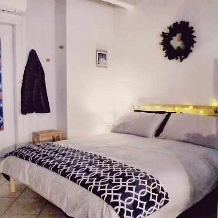 Delizioso Monolocale Nel Centro Storico Di * モデナ