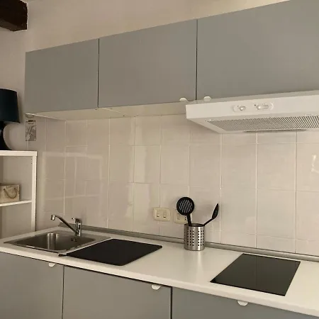 Delizioso Monolocale Nel Centro Storico Di Apartment Modena